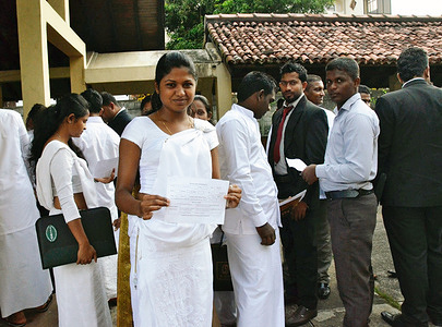 225 Youth Parliament members screened for diabetes, high blood pressure, body mass index and eyesight as part of commemorations for World Health Day 2016. During the event, WHO delivered a seminar on promoting healthy lifestyles with special focus on the WHO ‘Step-up’ and ‘Walk the talk’ campaign and distributed pedometers for youth parliament members to monitor and increase their physical activity in future. The event was organized by the National Youth Services Council and Health Education Bureau of Ministry of Health, Nutrition and Indigenous Medicine, with support from WHO.