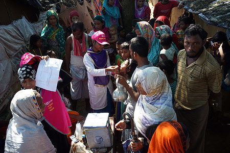 Rohingya in Bangladesh - Oral Cholera Vaccination
